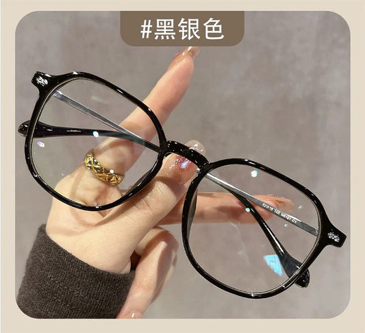 4. Light-Adaptive Photochromic Glasses