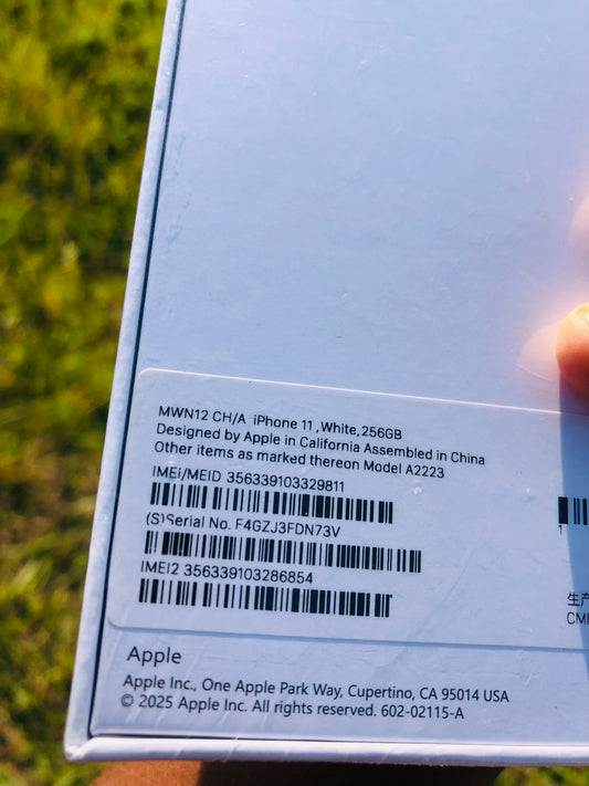 iPhone 11 256g white