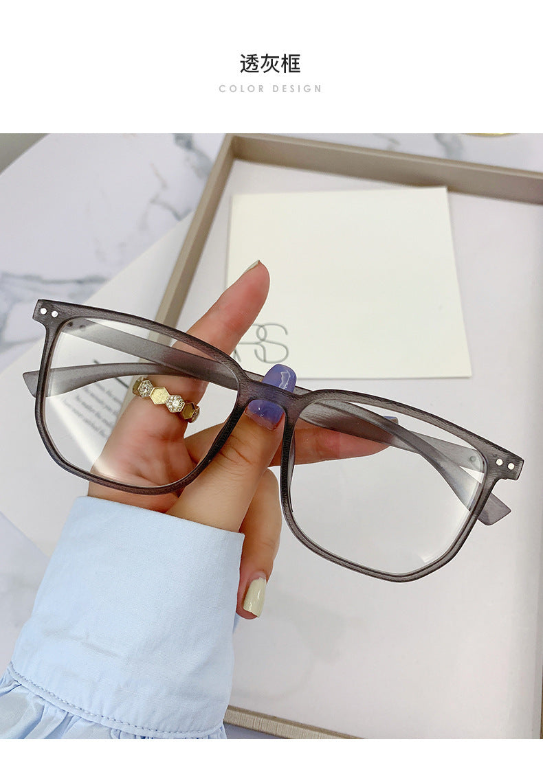 15. Light-Adaptive Photochromic Glasses